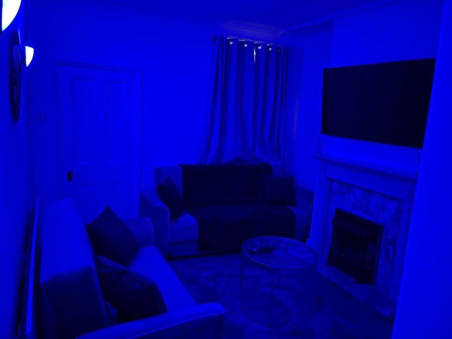 3 Bedrooms Comfortable Home With Jacuzzi Hot Tub Sleeps 10 لايستر المظهر الخارجي الصورة